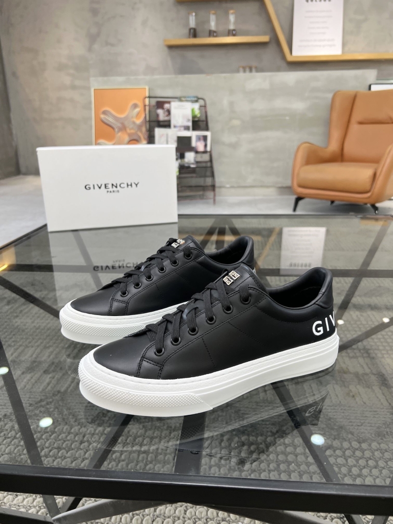 Givenchy Sneakers